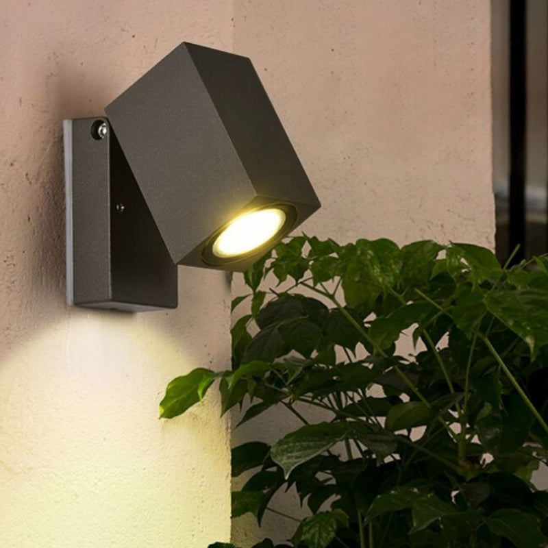 Moderne Einfachheit Wasserdichte Einstellbare Winkel Quadratische Aluminium LED Wandlampe Für Außenpatio | Karnz