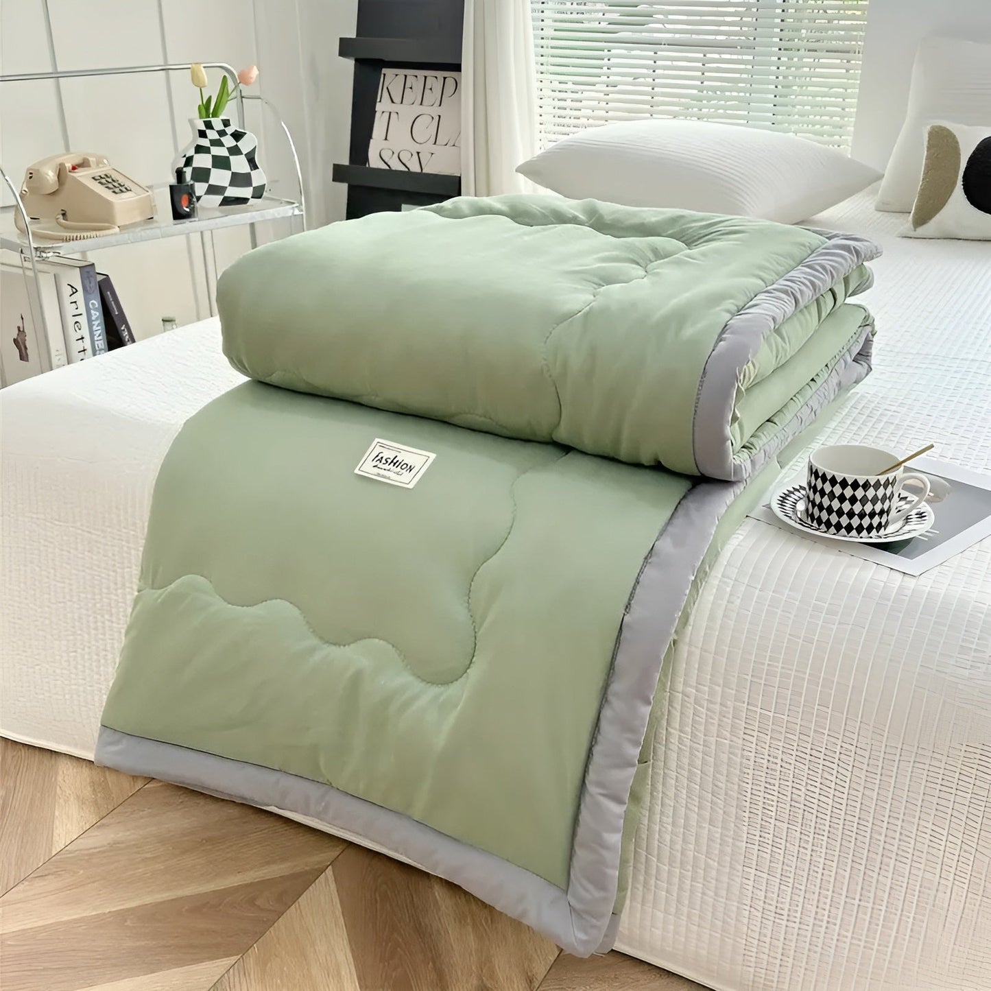 Leichte Tagesdecke für den Sommer – Atmungsaktiv & Vielseitig | Für Sofa, Bett & Reisen | Karnz