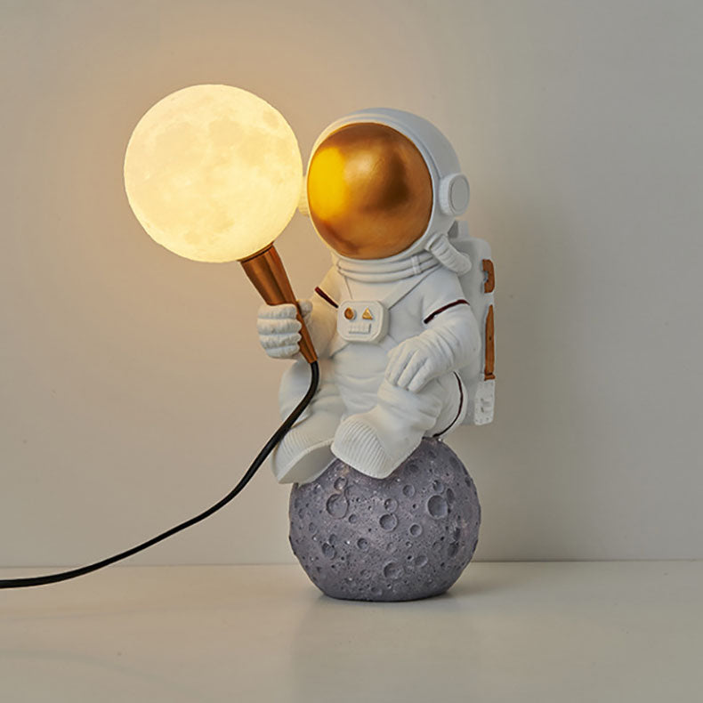 Karnz | CosmoBuddy Astronaut Wandlampe | Kreatives Design | Resin & ABS | LED Schlafzimmerlicht
