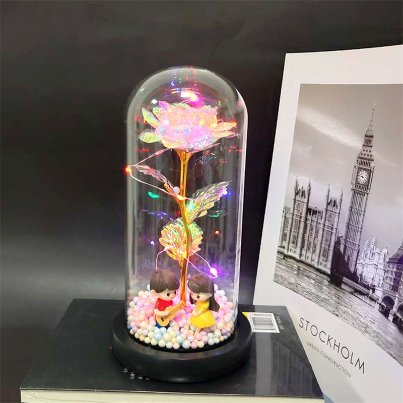 Glitzernde Rosenornamente verzaubern romantisch | Karnz