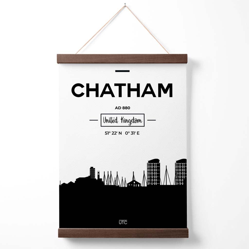 Chatham – Schwarz-Weiß-Stadtbildposter mit Aufhänger