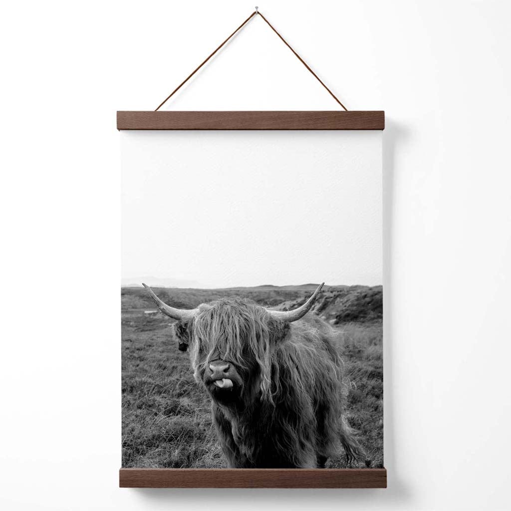 Freches Hochlandrind-Tierposter (Schwarz-Weiß-Foto) mit Aufhänger