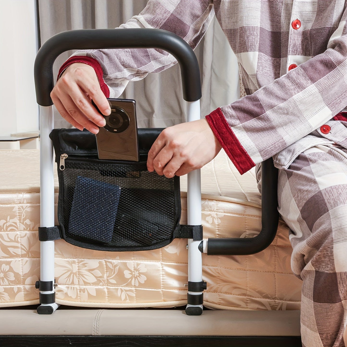 Bett-Aufstehhilfe mit Doppelfgriff | Karnz