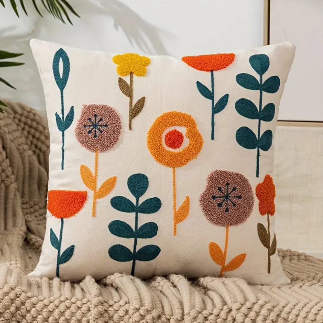 Dekoratives Kissen FloraSoft – Dekoratives Blumen-Kissen mit abnehmbarem Bezug | Karnz