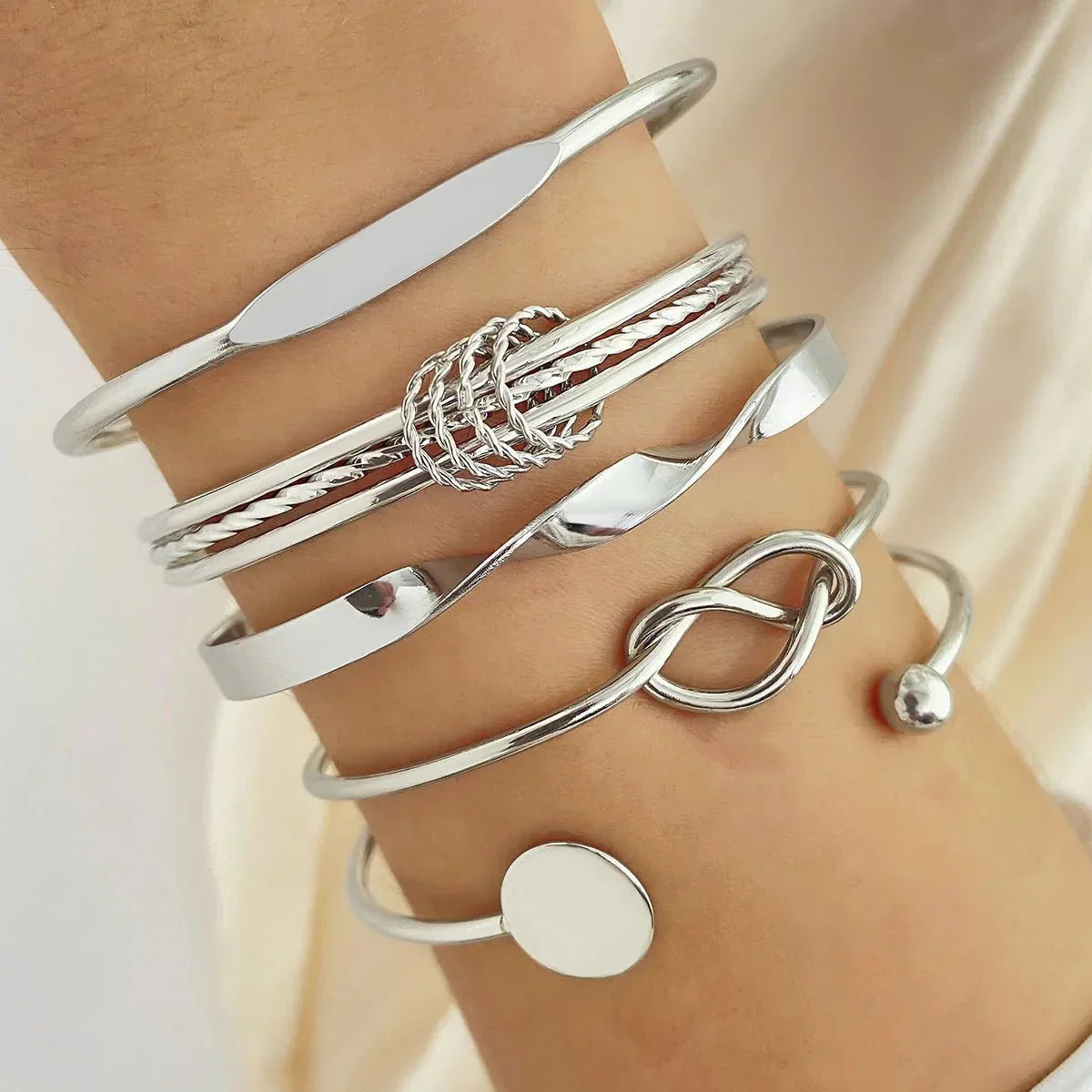 Karnz | 5 Stück Twist Bangle Armband Stapel
