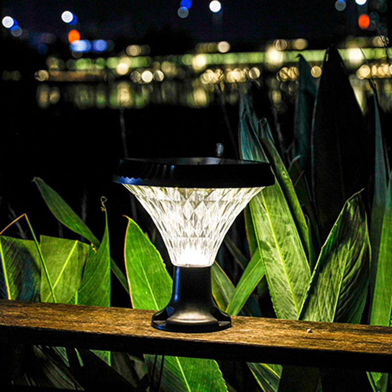 Moderner Minimalistischer Solar Wasserdichter Diamant Runde ABS PC LED Außenlicht Für Außenpatio | Karnz