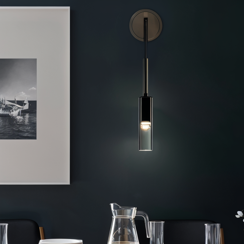 Minimalistische Wandleuchte mit Rauchglas – Orvane | Karnz