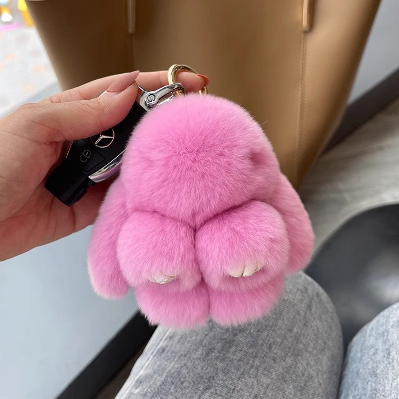 Handgefertigte Schlüsselanhänger mit weichem Hasen-Pompon (Box-Edition)
