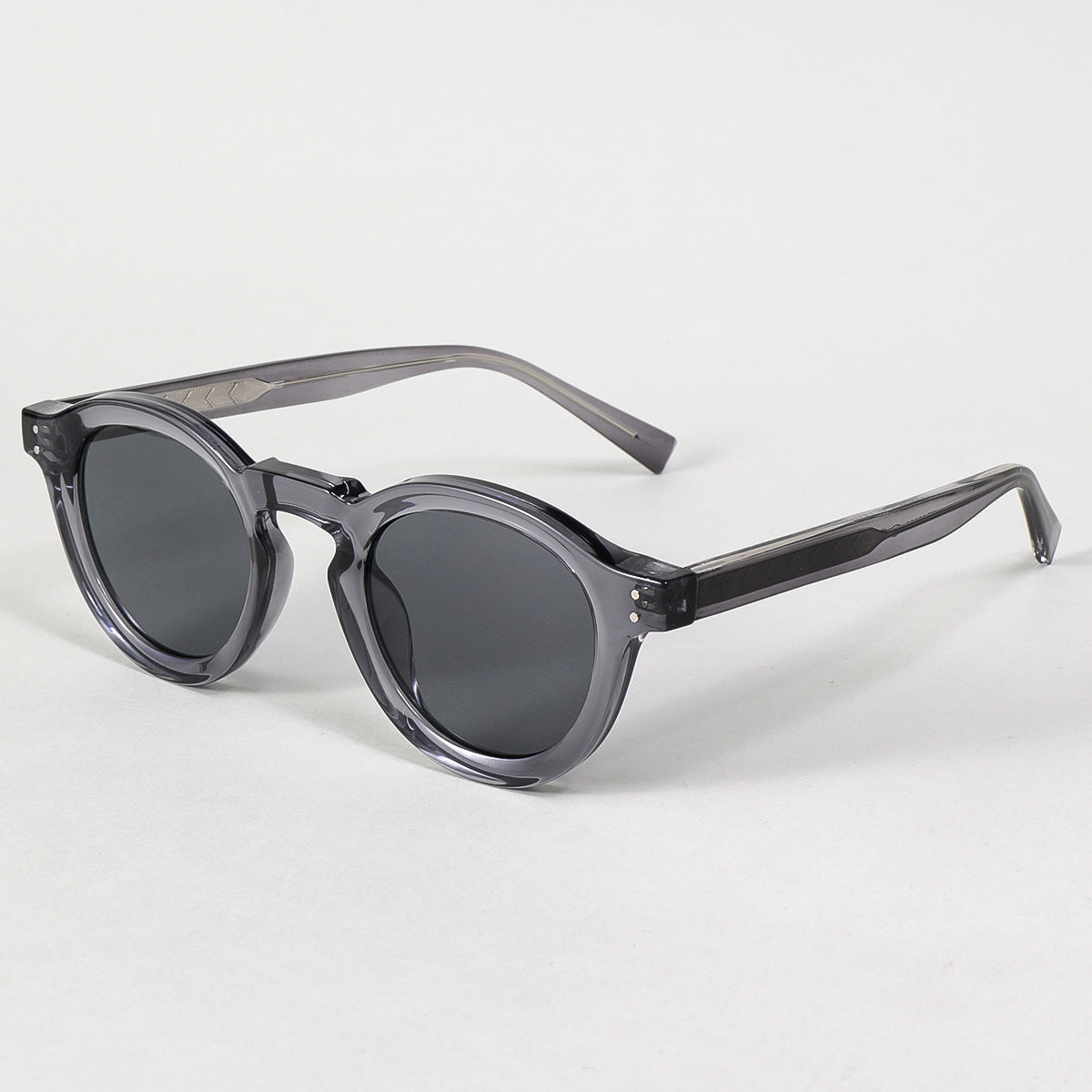 Damen modische Sonnenbrille im klassischen Rundstil Karnz