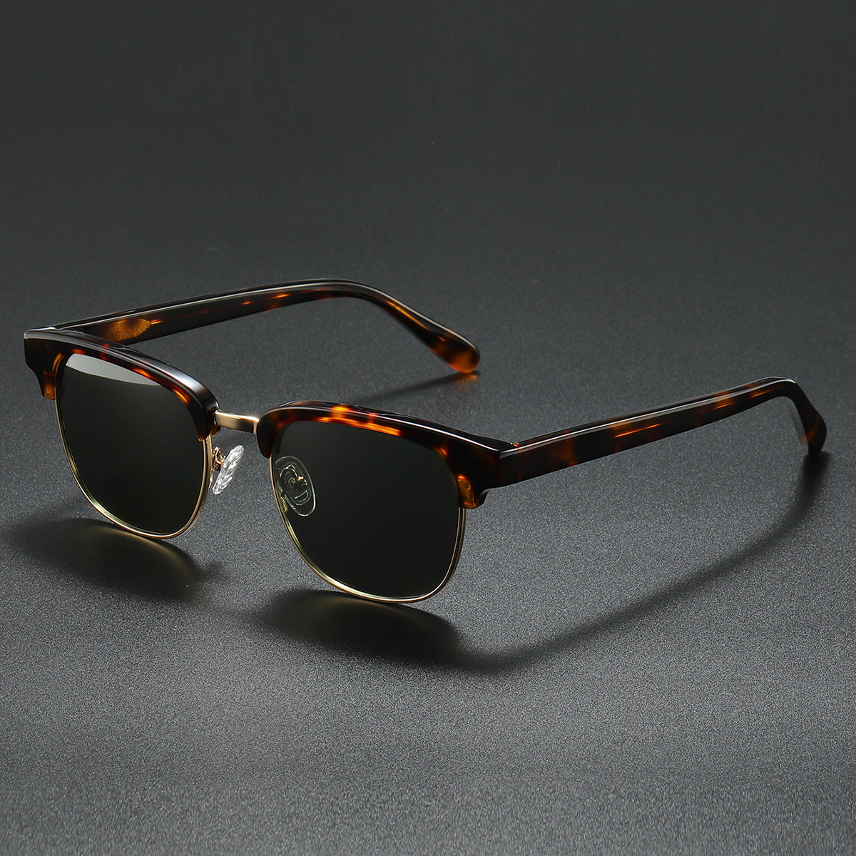 Damen modische Brille mit elegantem Rahmen und hochwertigen Details Karnz