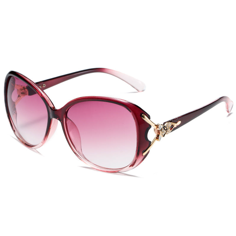 Damen Modische Sonnenbrille im eleganten Design mit auffälligen Verzierungen Karnz