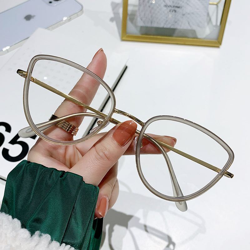 Damen extravagant geformte Brille Karnz