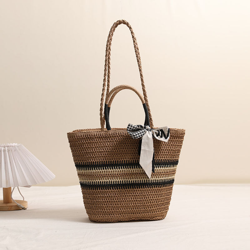Damen Handtasche aus geflochtenem Naturmaterial mit modischem Akzent Karnz
