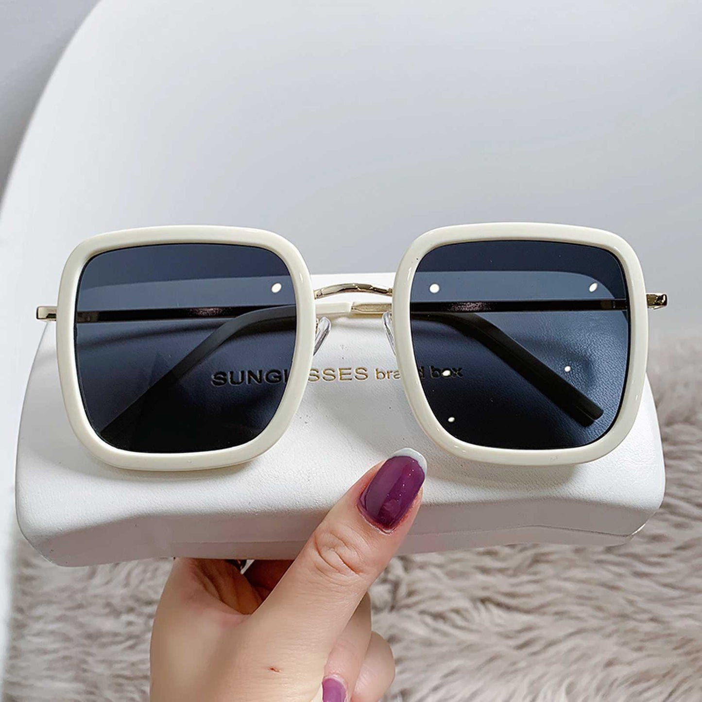 Damen Sonnenbrille mit quadratischem Rahmen und polarisierenden Gläsern Karnz