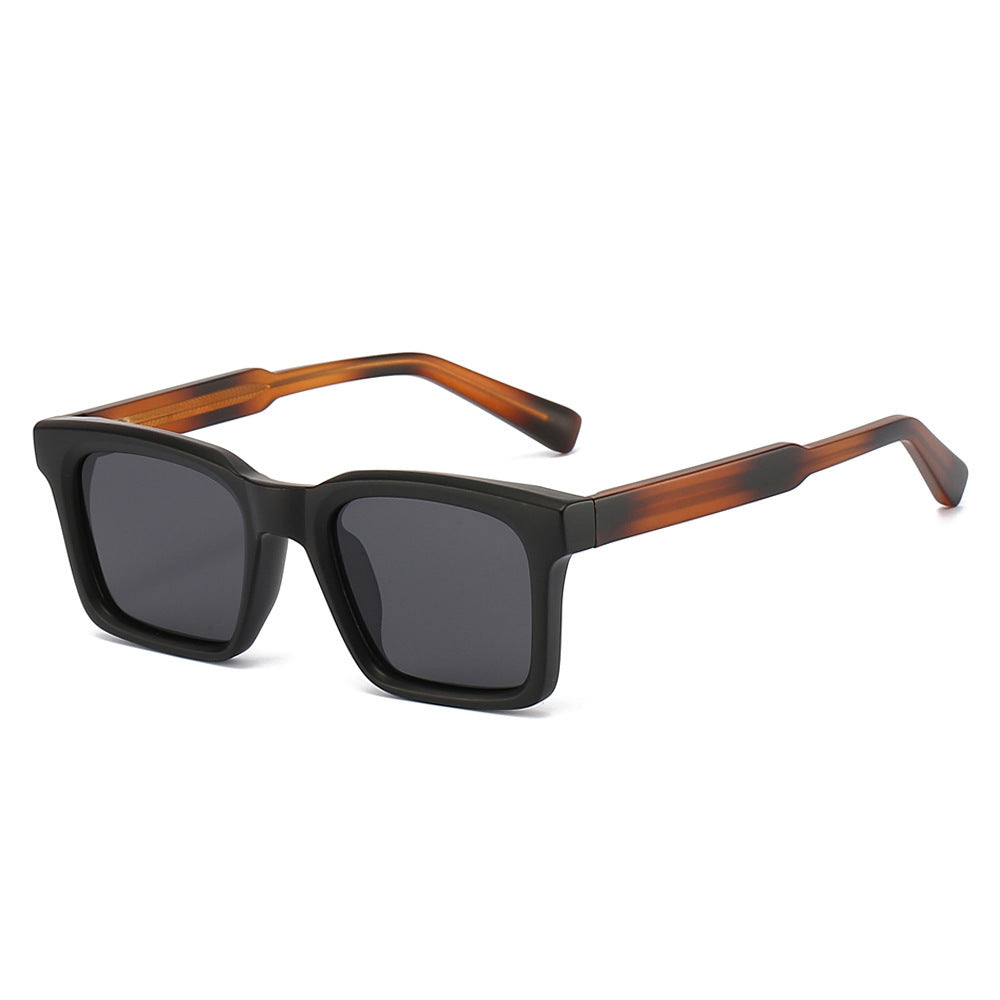 Damen modische Sonnenbrille mit exklusivem Rahmen und UV-Schutz Karnz
