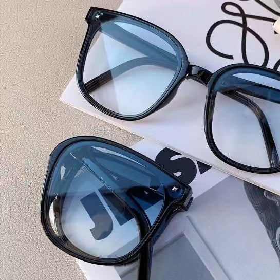 Damen trendige Sonnenbrille mit einzigartigem Facettenrahmen Karnz