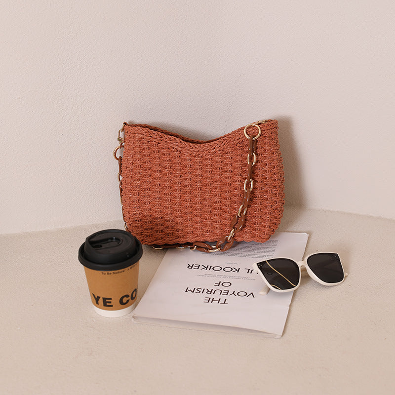 Damen Handtasche mit elegantem Kettenhenkel Karnz