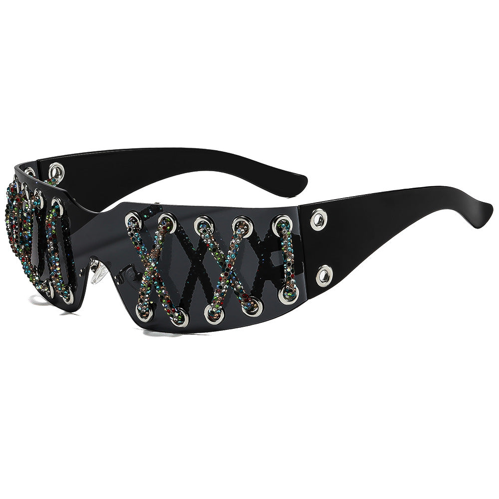 Damen futuristische Design-Sonnenbrille mit einzigartigem Dekor Karnz