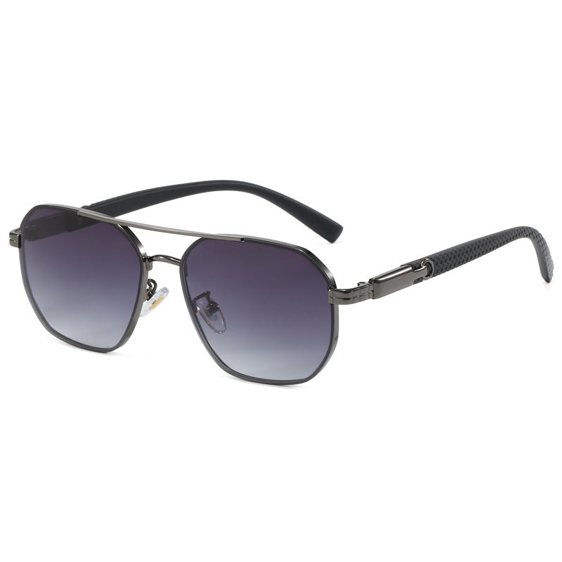 Damen modische Sonnenbrille mit stilvollen Akzenten Karnz