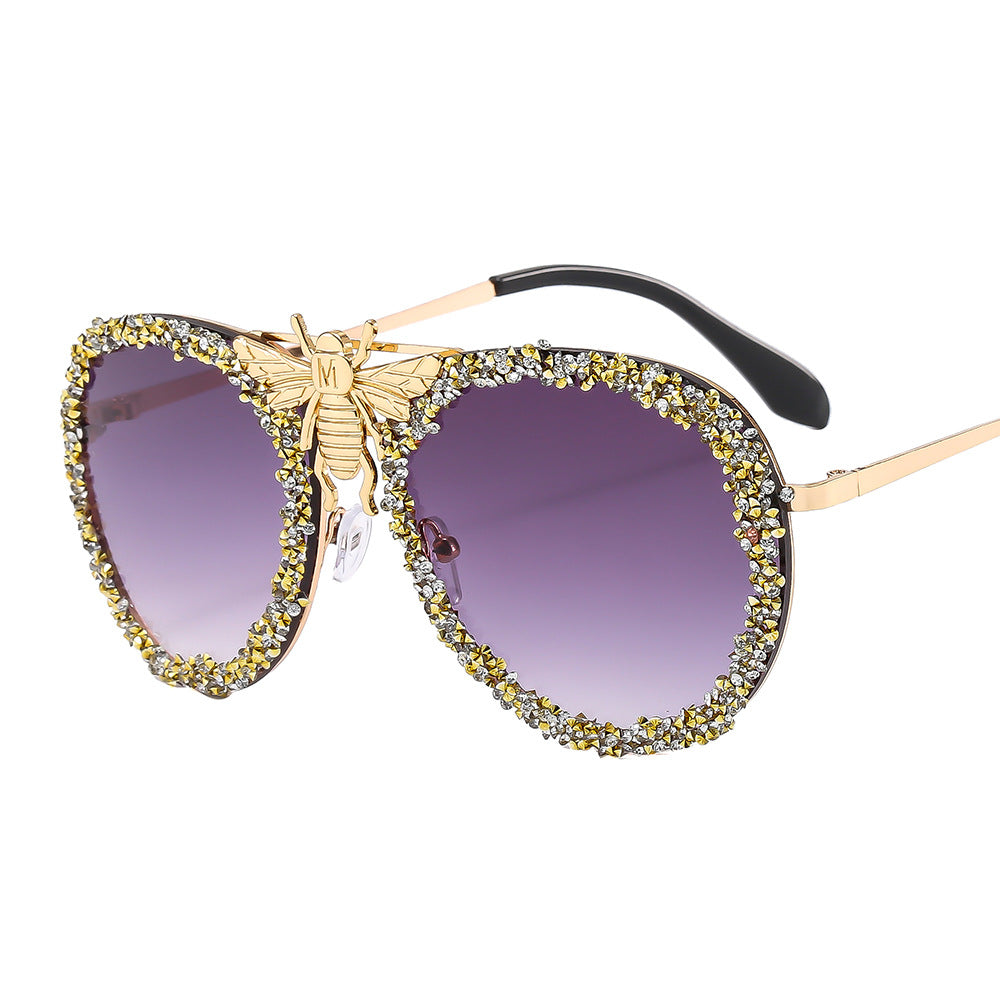Damen Glamouröse Oversize-Sonnenbrille mit einzigartigem Schmuckrahmen Karnz