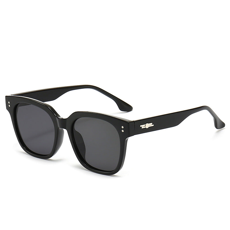 Damen quadratische Sonnenbrille mit stylischem Rahmen Karnz
