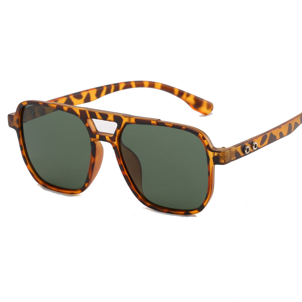 Damen modische Brille im robusten Sportdesign Karnz