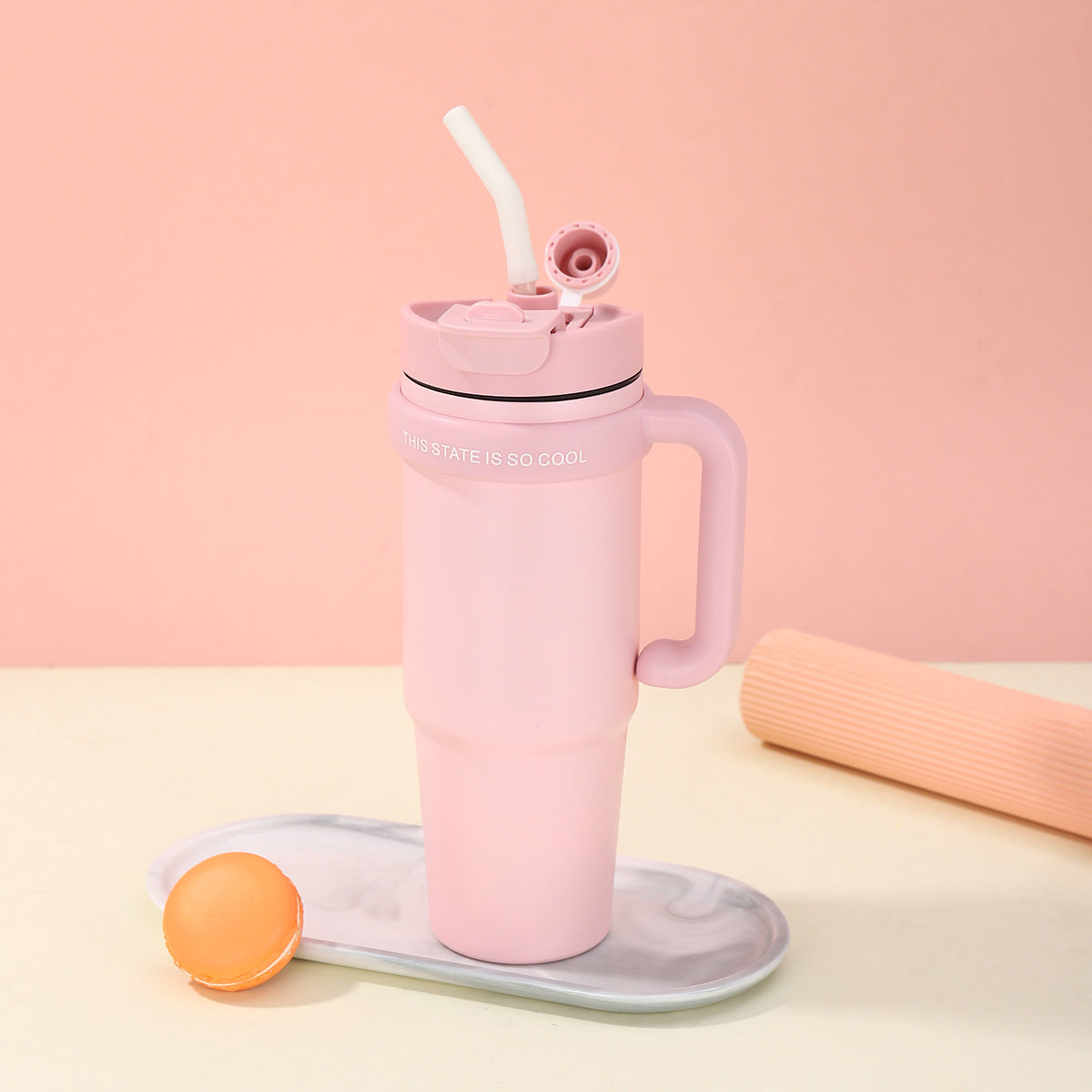 Unisex Trinkbecher mit integriertem Strohhalm Karnz