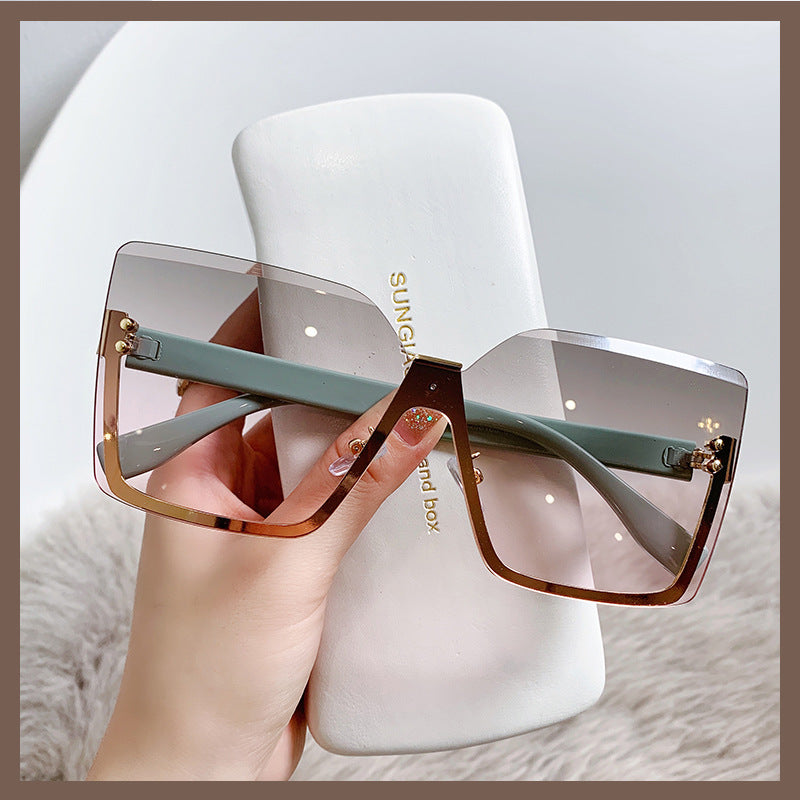 Damen Oversized Sonnenbrille im modernem Design mit UV-Schutz Karnz