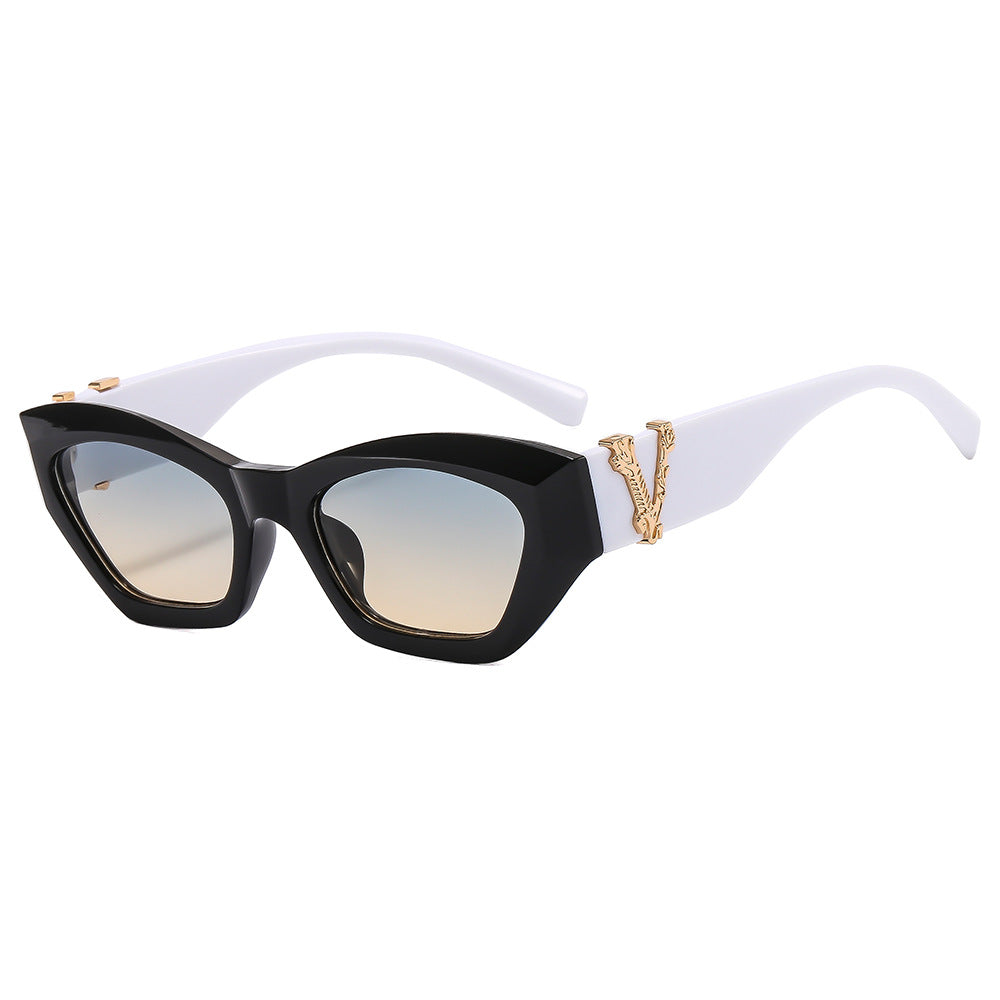 Damen Cat-Eye Sonnenbrille mit luxuriösen Details Karnz