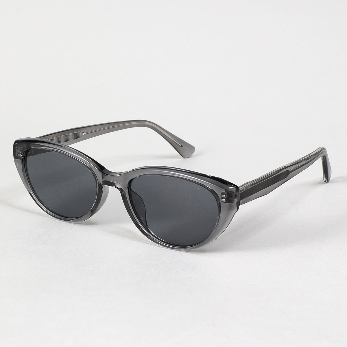Damen Sonnenbrille im Cat-Eye Stil mit innovativem Rahmen Karnz