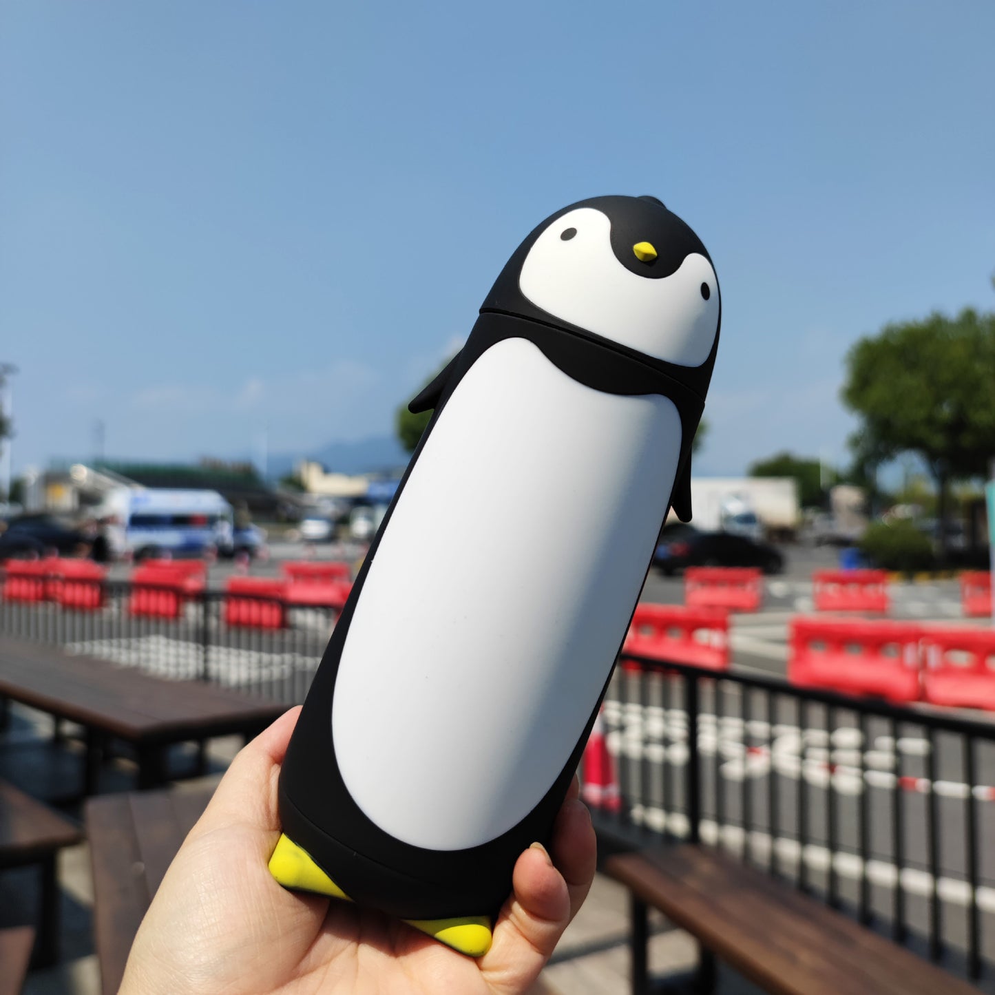 Damen kreative Trinkflasche im Pinguin-Design Karnz
