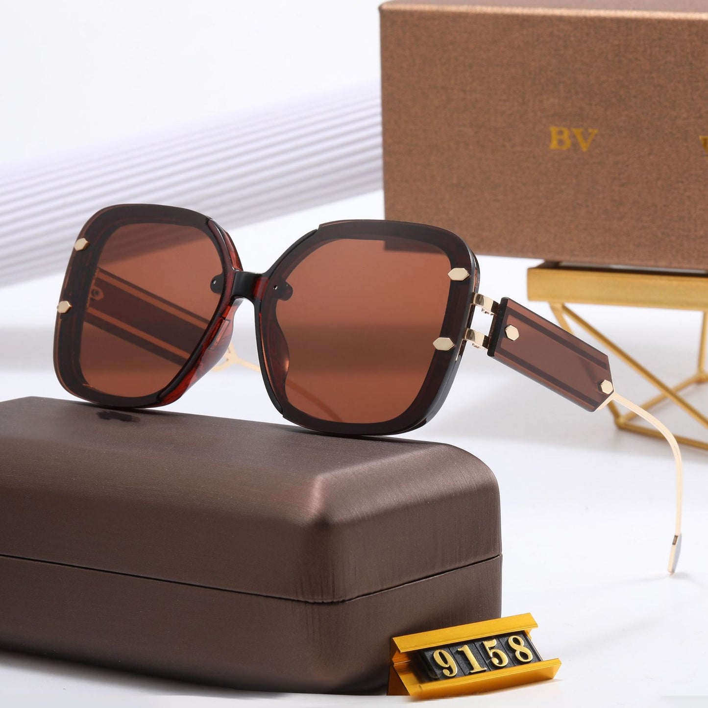Damen Designer-Sonnenbrille mit extravagantem Rahmen Karnz