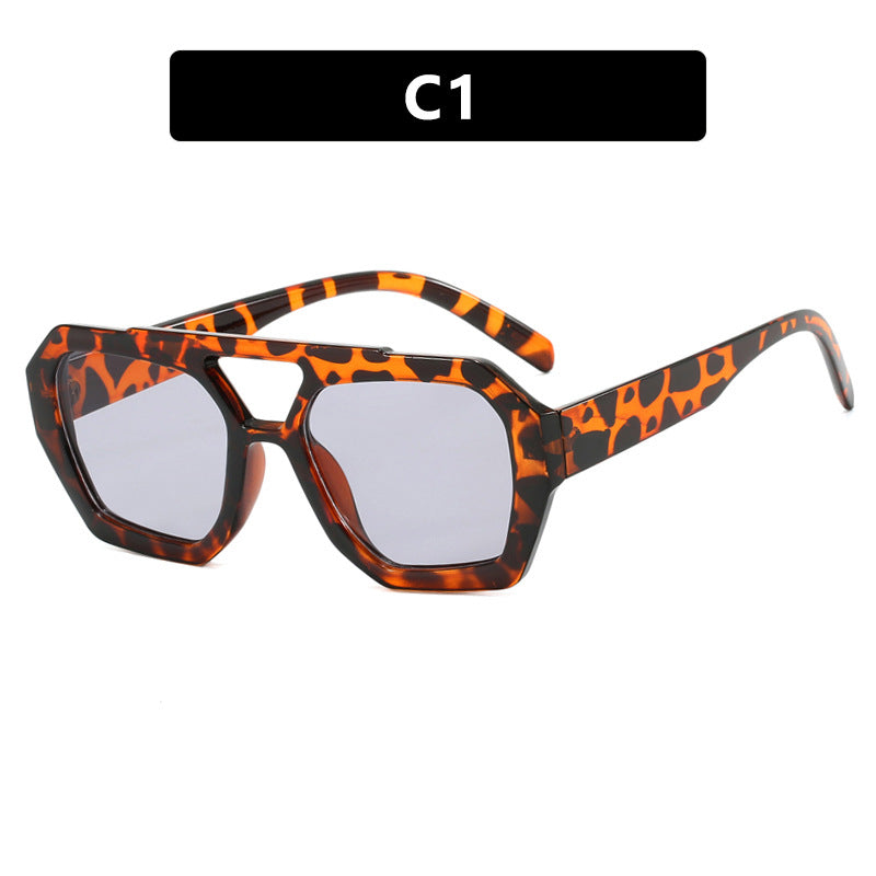 Damen stilvolle Sonnenbrille im markanten Achtkant-Design Karnz