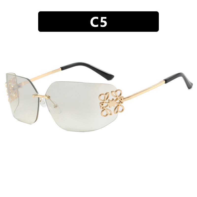 Damen extravagant gestaltete Sonnenbrille mit eleganten Verzierungen Karnz