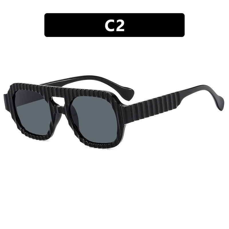 Damen geometrische Sonnenbrille mit raffiniertem Strukturdesign Karnz