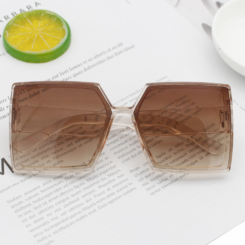 Damen Modische Oversized-Sonnenbrille mit kantigem Design Karnz