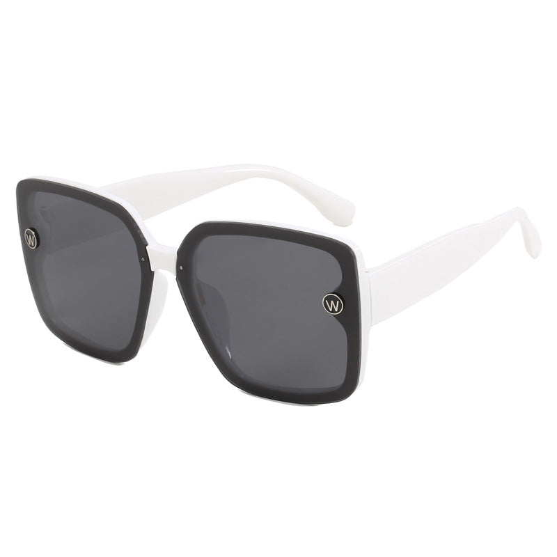 Damen modische quadratische Sonnenbrille mit extravagantem Design Karnz