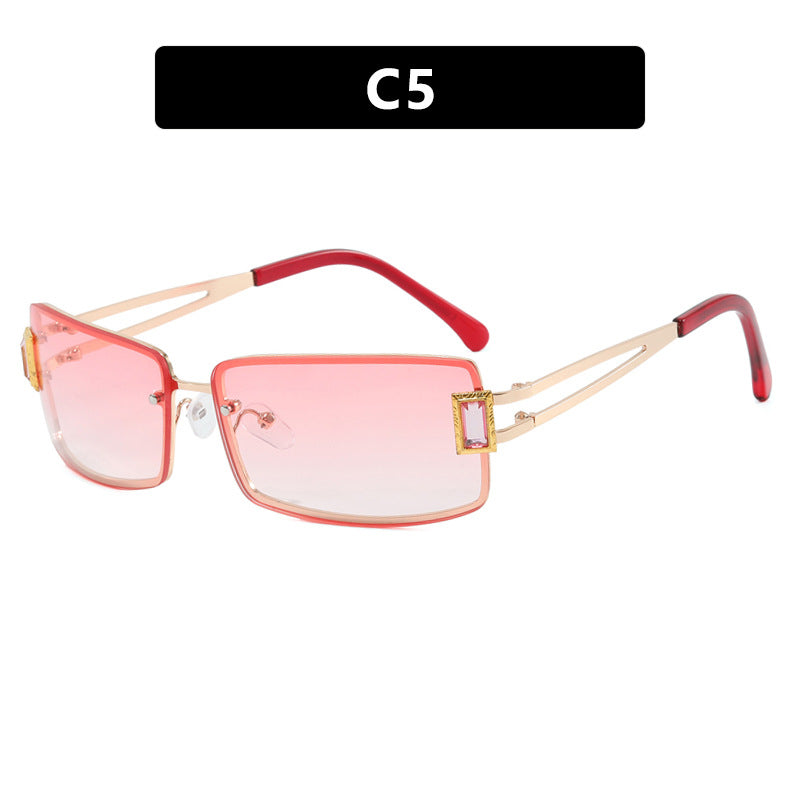 Damen stilvolle Sonnenbrille mit eleganten trapezförmigen Gläsern und filigranem Metallrahmen Karnz