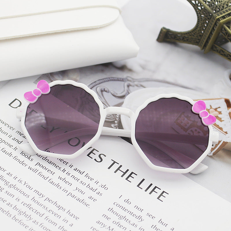 Damen verspielte Sonnenbrille im kreativen Design Karnz