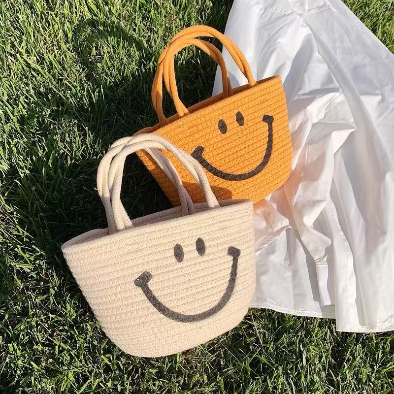 Damen Handtasche mit fröhlichem Smiley-Motiv Karnz