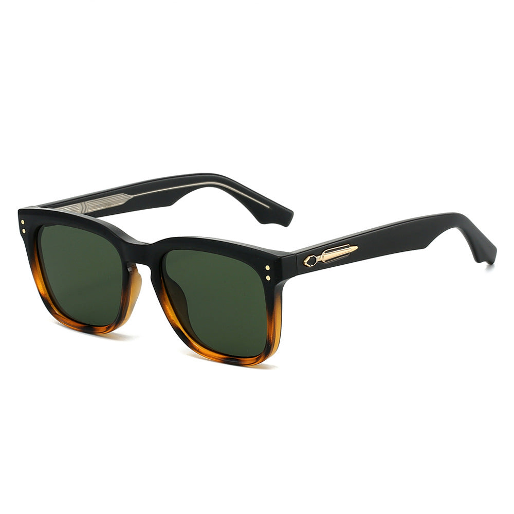 Damen Sonnenbrille im eleganten Rechteckdesign von Karnz