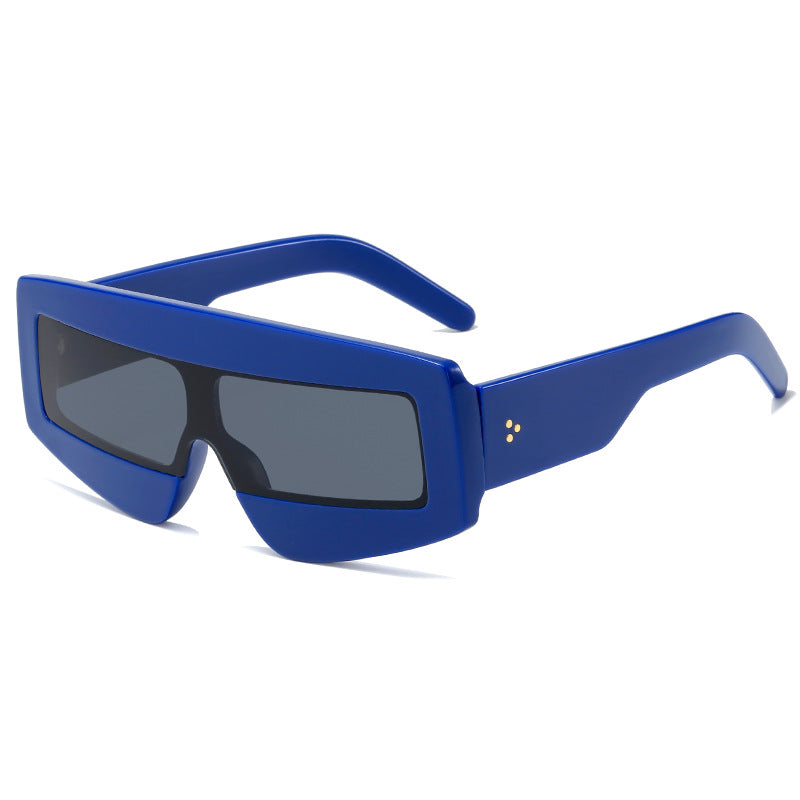 Damen futuristische Sonnenbrille im chunky Design Karnz