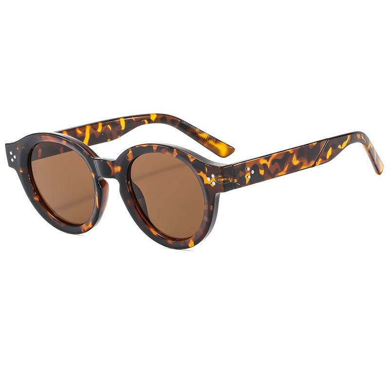 Damen modische Sonnenbrille mit klarem und strukturiertem Rahmen Karnz