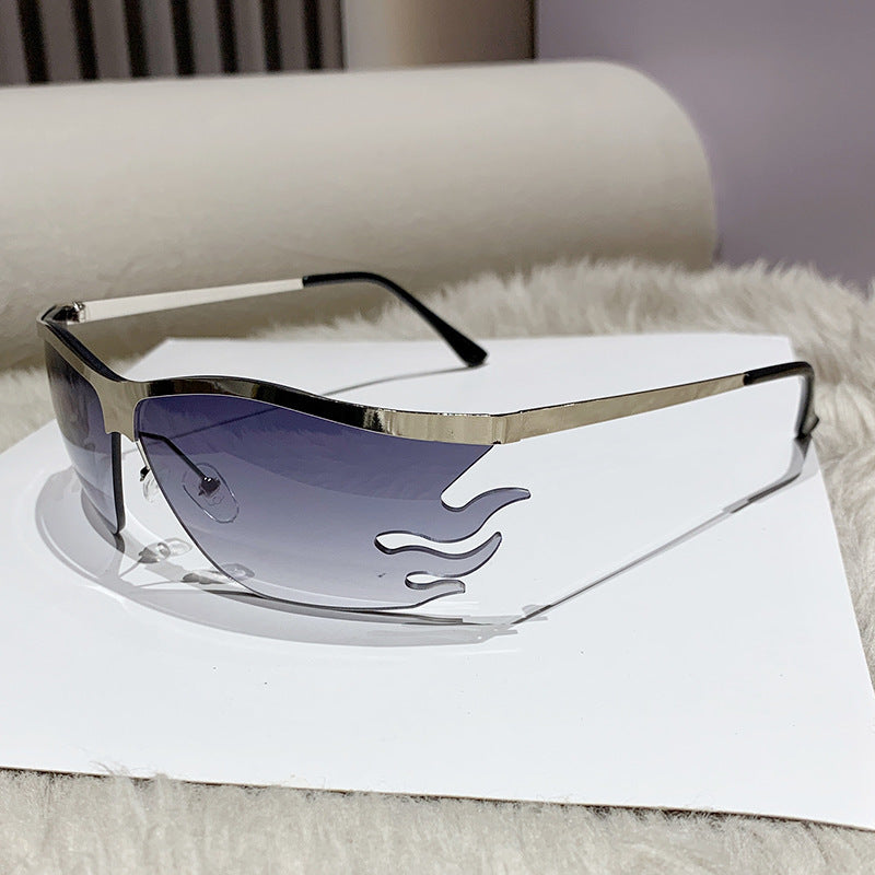 Damen trendige Sonnenbrille mit innovativem Flammenrahmen Karnz