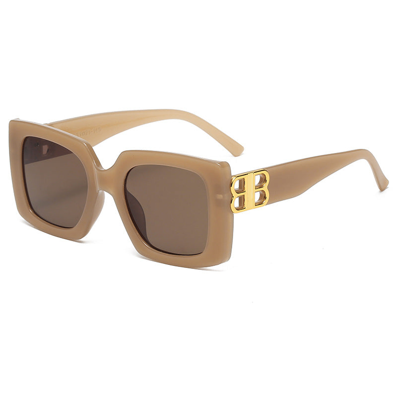 Damen oversized Sonnenbrille mit elegantem Design und luxuriösen Details Karnz