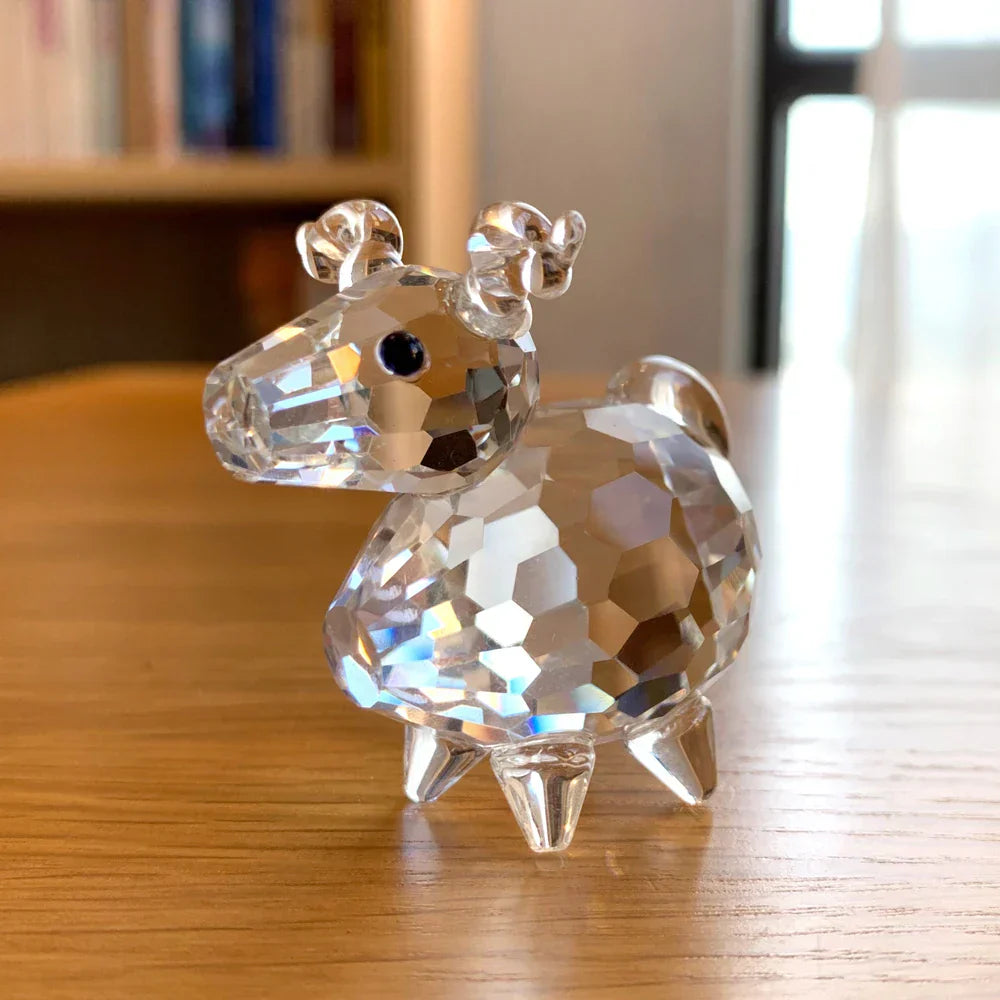 Superniedliche Tierkristallkugelfiguren