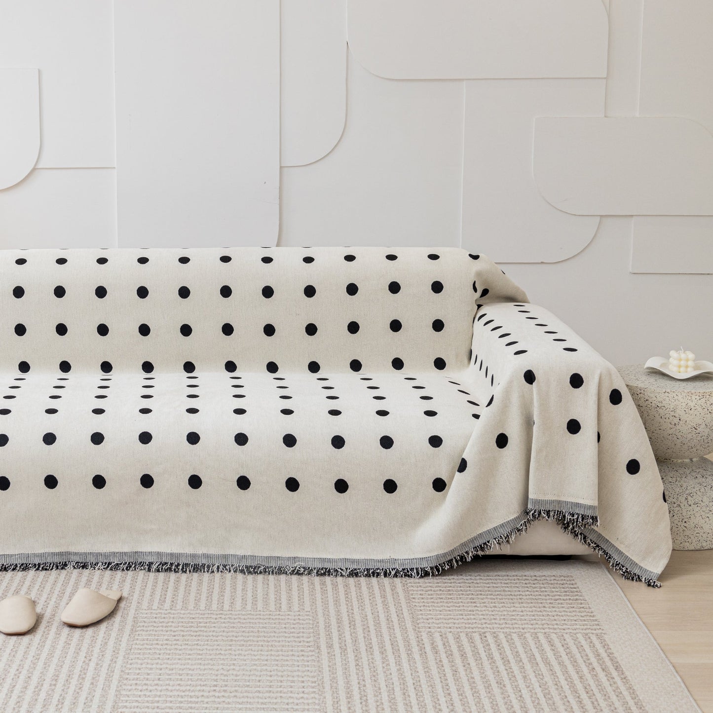 Schwarze Boba Wende-Komfortsofa-Abdeckung - Modern, Stilvoll & Strapazierfähig Sofa Schutz | Karnz
