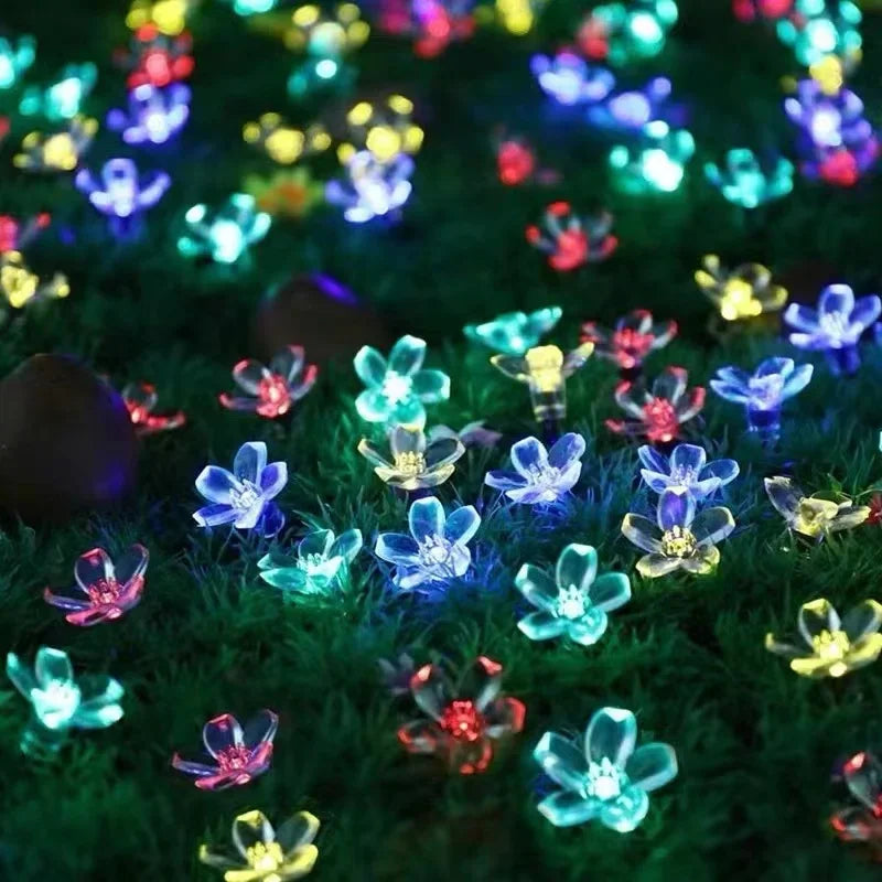 Solarbetriebene Blumen-Gartenlichter für bezaubernde Außenatmosphäre