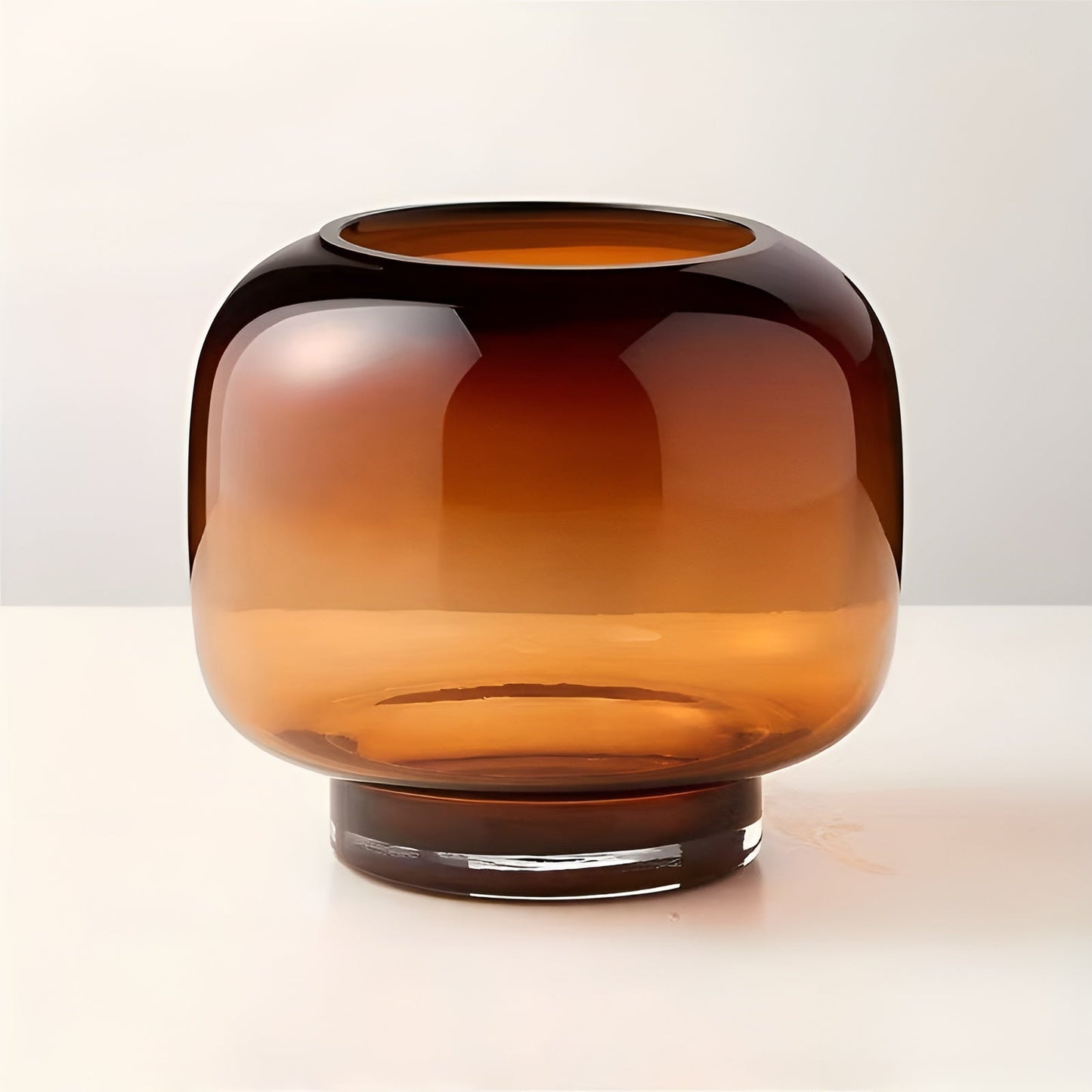 Handvase aus Glas von Karnzown – minimalistisch und dekorativ | Transparenter Innenraum für Blumen, Hydrokultur und moderne Pflanzen in Bernstein