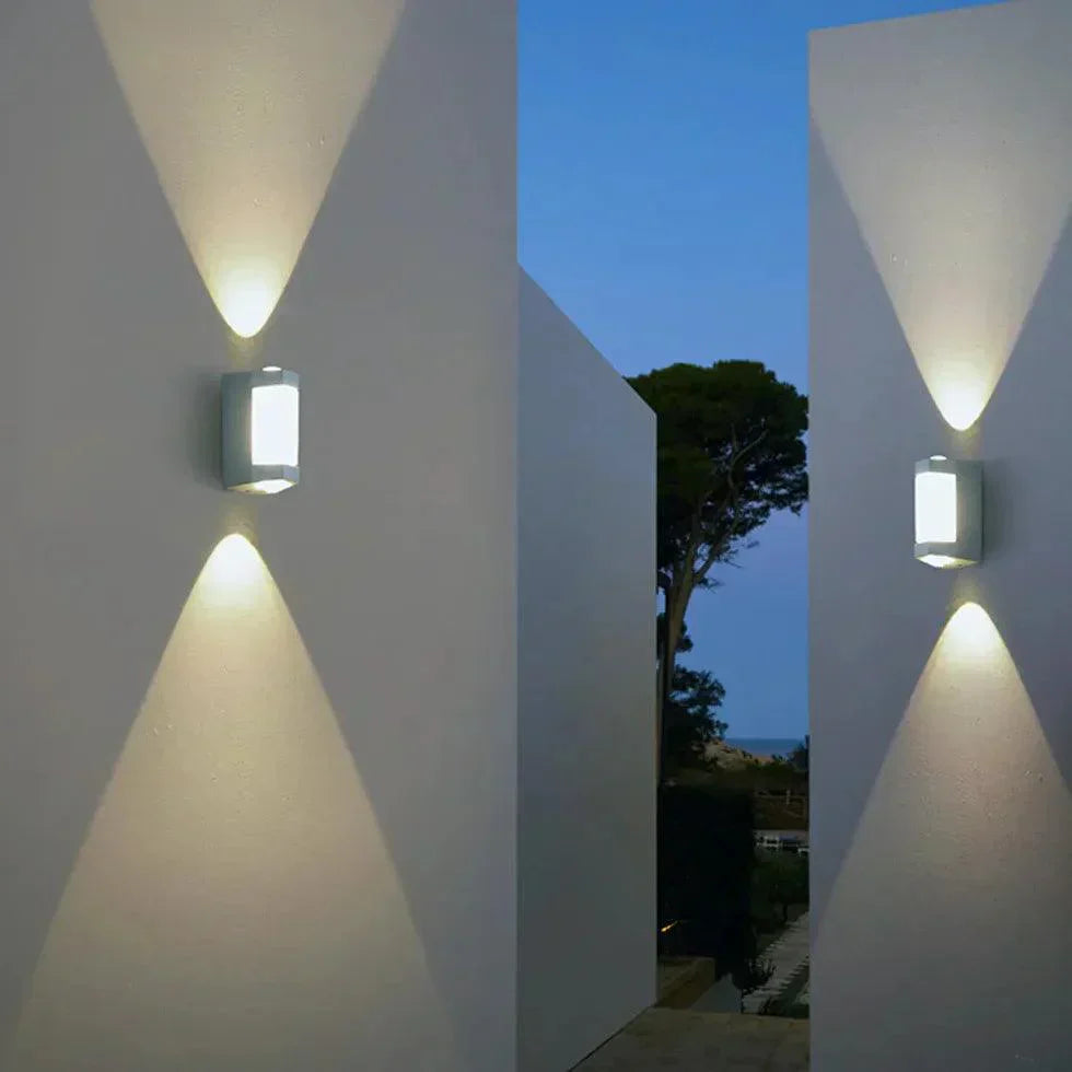 Wasserdichte LED-Außenwandleuchte aus Metall